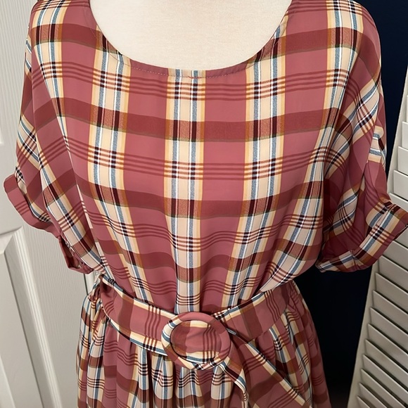 EUC Entro Plaid Dress - Picture 2 of 8